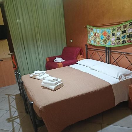 La Chiave Di Fa Bed & Breakfast Fiumicino Bagian luar foto